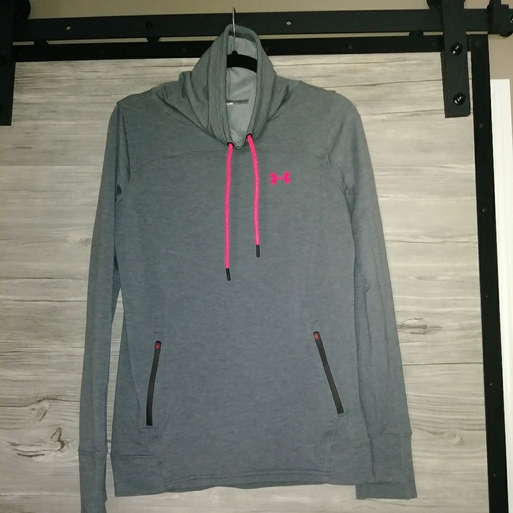 NWOT Under Armour Sweatshirt